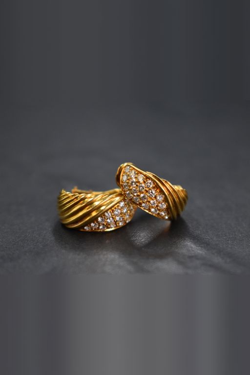 18k Yellow Gold Diamond Hoop Earrings