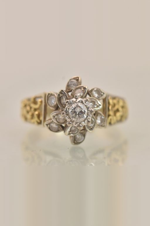 18k Gold Diamond Ring