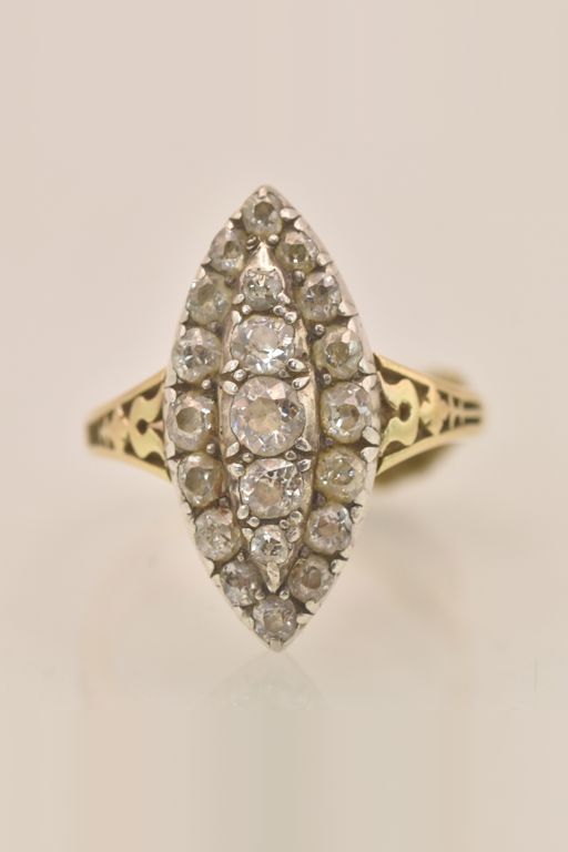 16k Gold and White Metal Diamond Ring