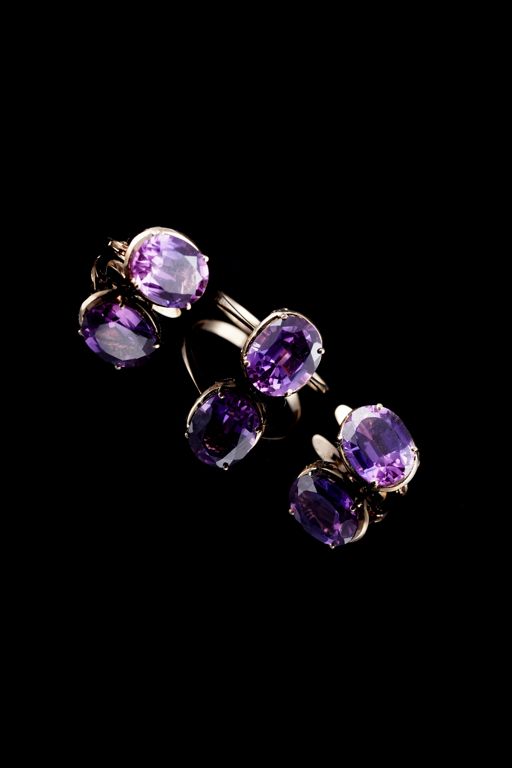 18k Gold Sapphire Ring and Earrings