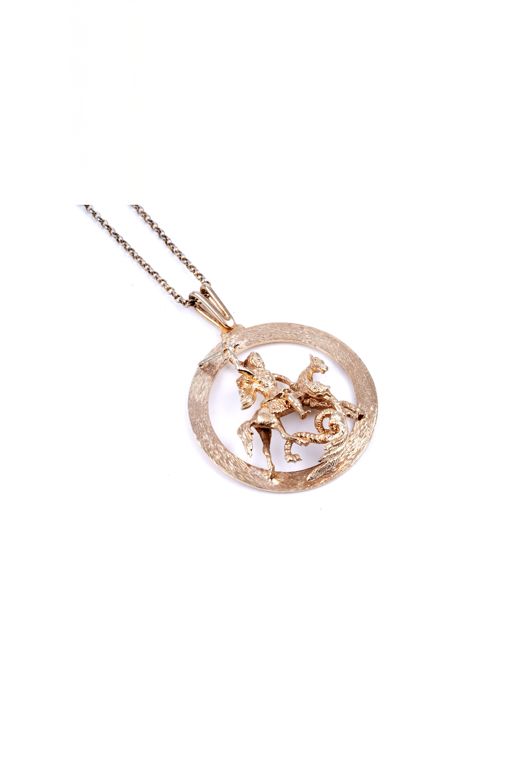 9k Gold Pendant Necklace