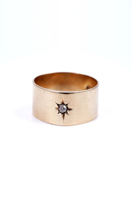 18k Gold Diamond Ring