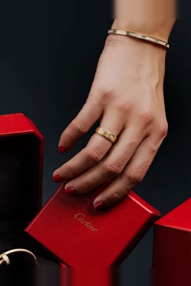 18k Yellow Gold Diamond Ring