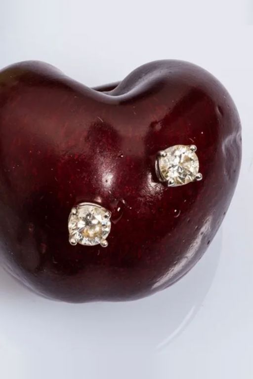 18k Yellow Gold Diamond Stud Earrings