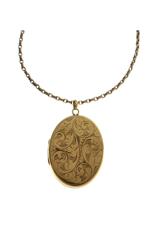 9k Gold Locket Necklace
