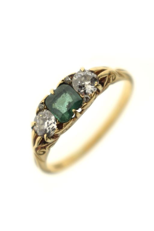 18k Gold Garnet-Topped Doublet and Diamond Ring