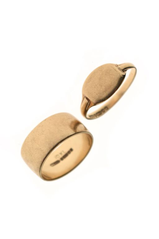 Two 9k Gold Rings