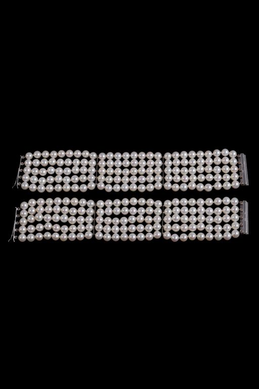 Pair of 18k Gold Pearl Bracelets