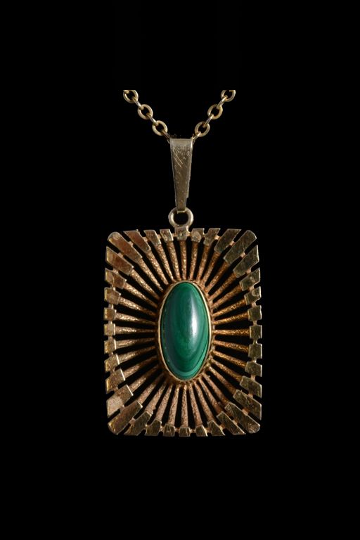 9k Gold Malachite Pendant Necklace