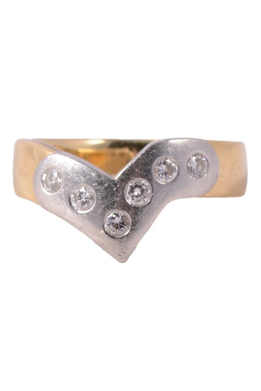 18k Gold Diamond Ring