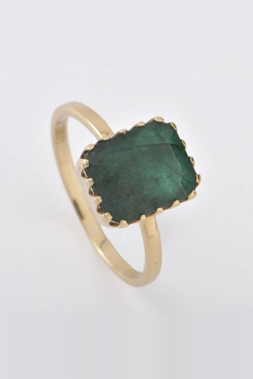 14k Yellow Gold Emerald Ring