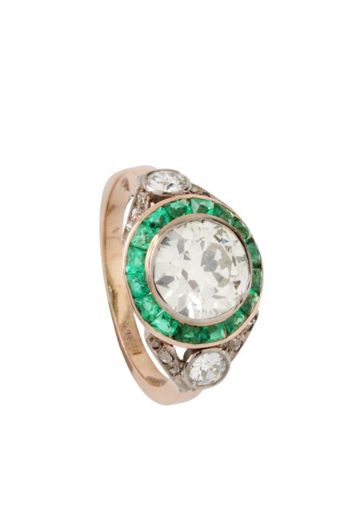 18k White Gold Diamond and Emerald Ring
