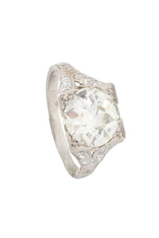 Platinum Diamond Ring