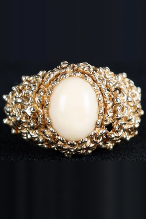 14k Yellow Gold Coral Ring
