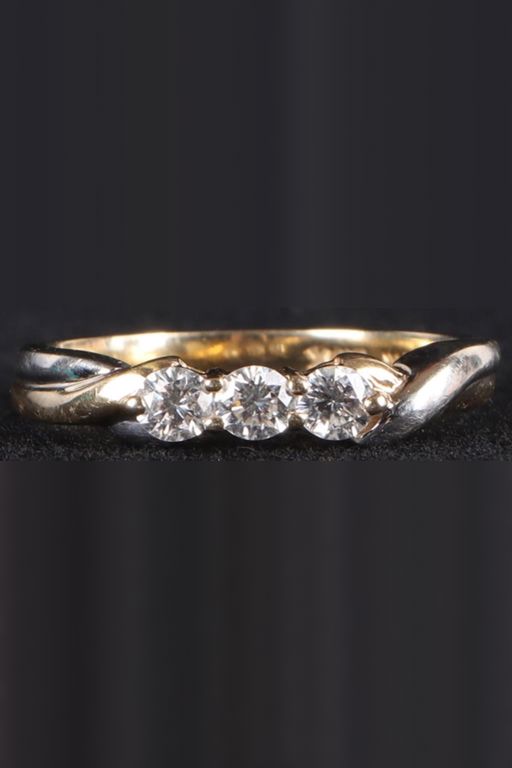 14k Yellow Gold Diamond Ring