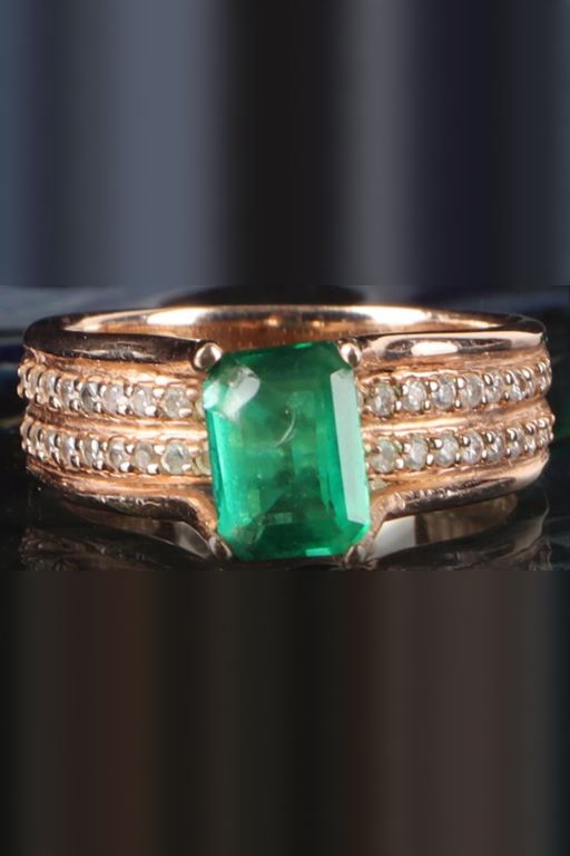 14k Gold Emerald and Diamond Ring
