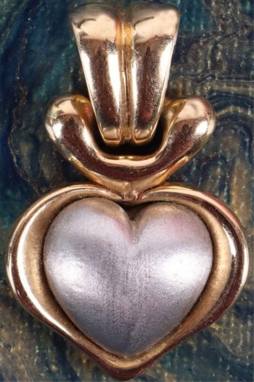 18k Gold Pendant