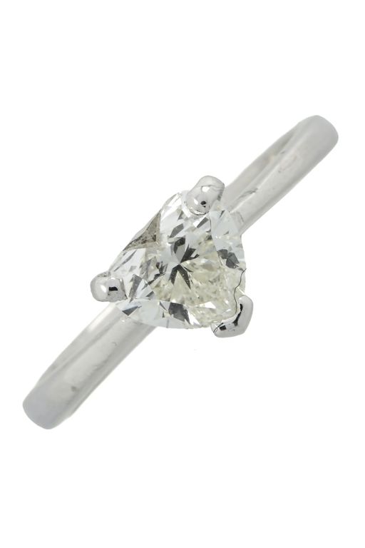 18k White Gold Diamond Solitaire Ring