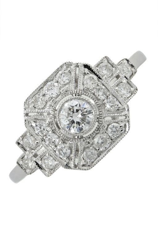 18k White Gold Diamond Dress Ring