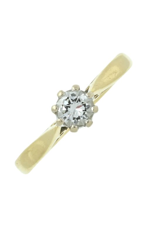 18k Gold Diamond Solitaire Ring