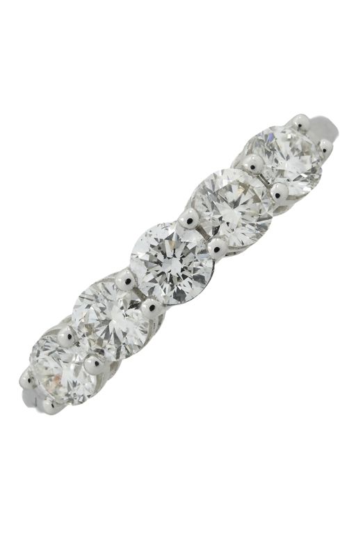 18k White Gold Diamond Ring