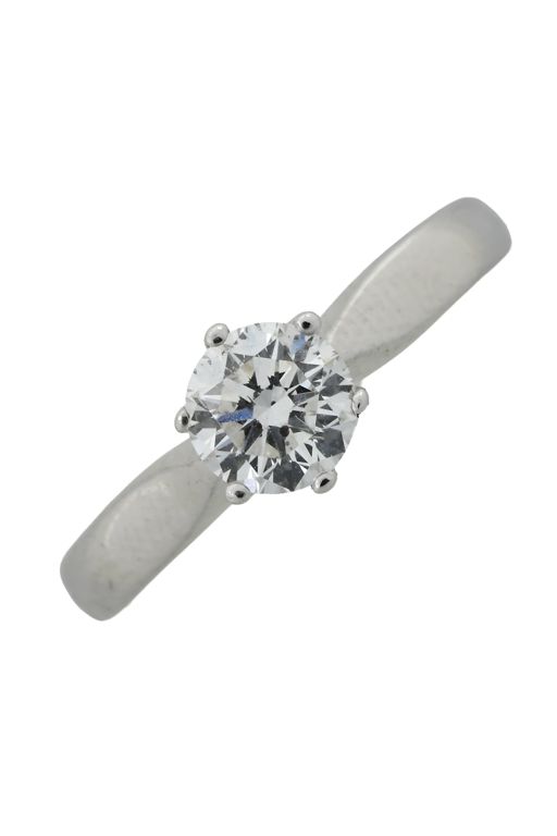 18k White Gold Diamond Solitaire Ring