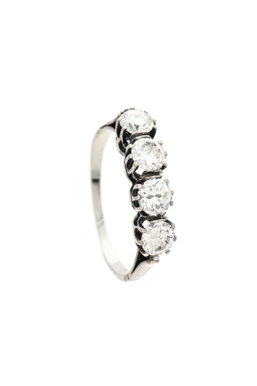 18k Gold Diamond Ring