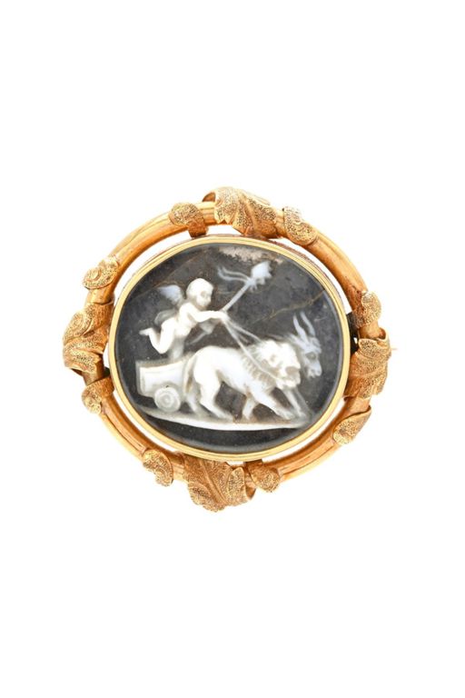 18k Gold Slate Cameo Brooch