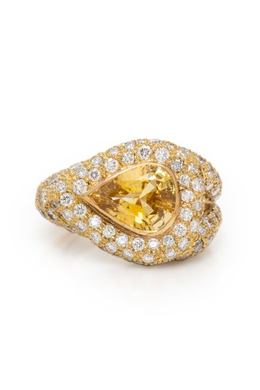 18k Yellow Gold Sapphire and Diamond Ring
