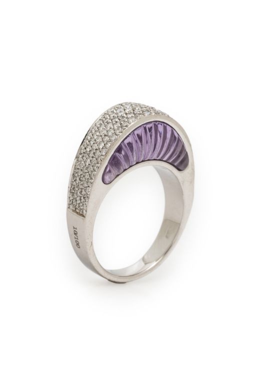 18k White Gold Amethyst and Diamond Ring