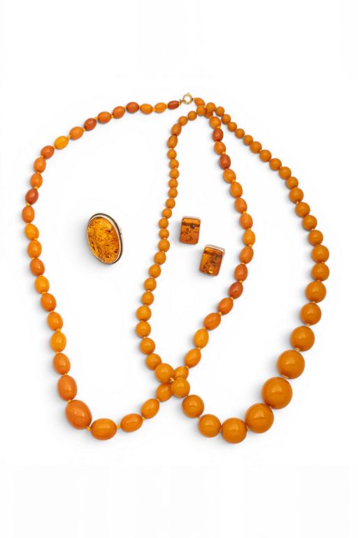 Silver Amber Jewelry Set