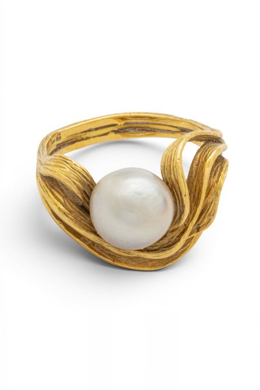 18k Gold Pearl Ring