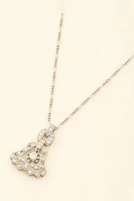 Platinum Diamond Pendant Necklace