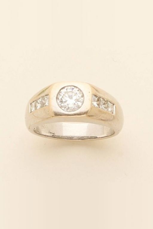 18k Gold Diamond Ring