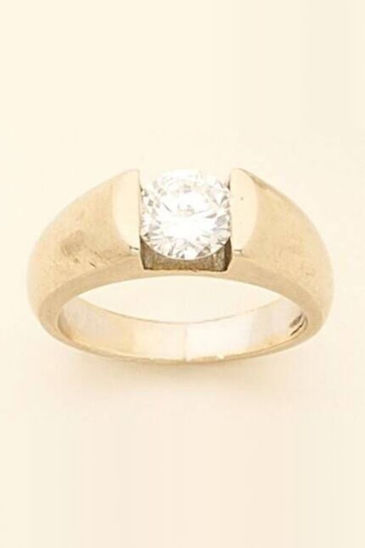 18k Gold Diamond Ring