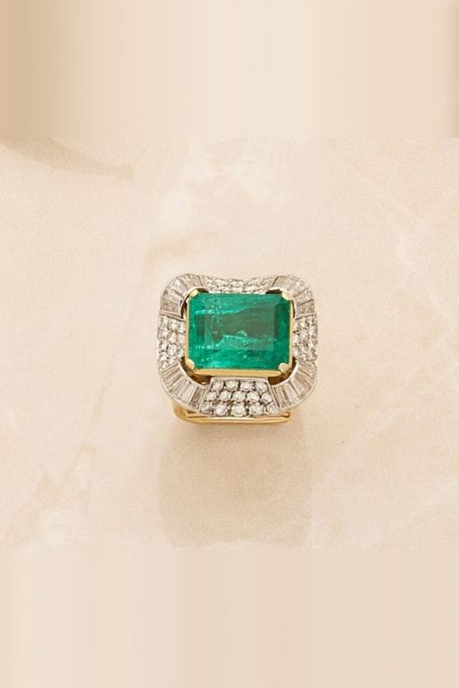 18k Gold Emerald and Diamond Ring