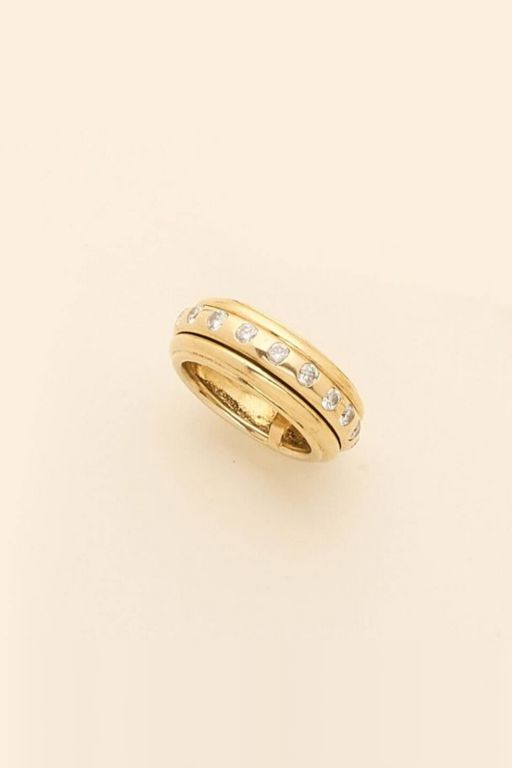 18k Gold Diamond Ring