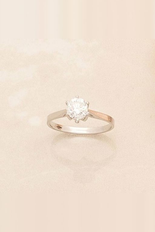 18k Gold Diamond Ring