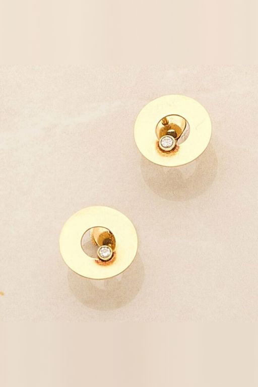 Pair of 18k Gold Diamond Stud Earrings