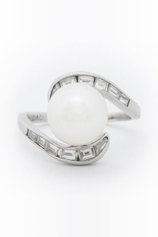 Platinum Pearl and Diamond Ring