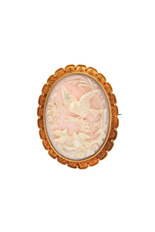 18k Gold Cameo Brooch