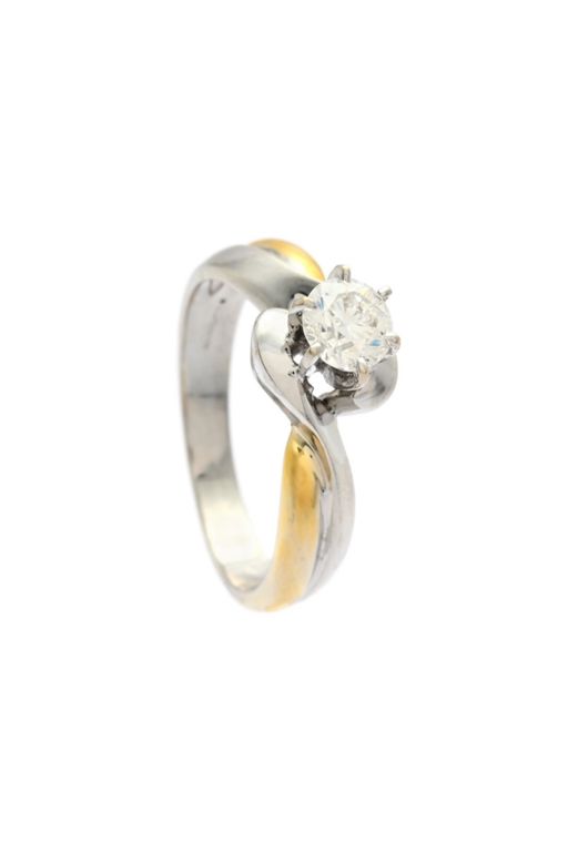 18k Gold Diamond Solitaire Ring