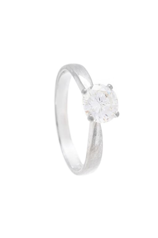 18k Gold Diamond Ring