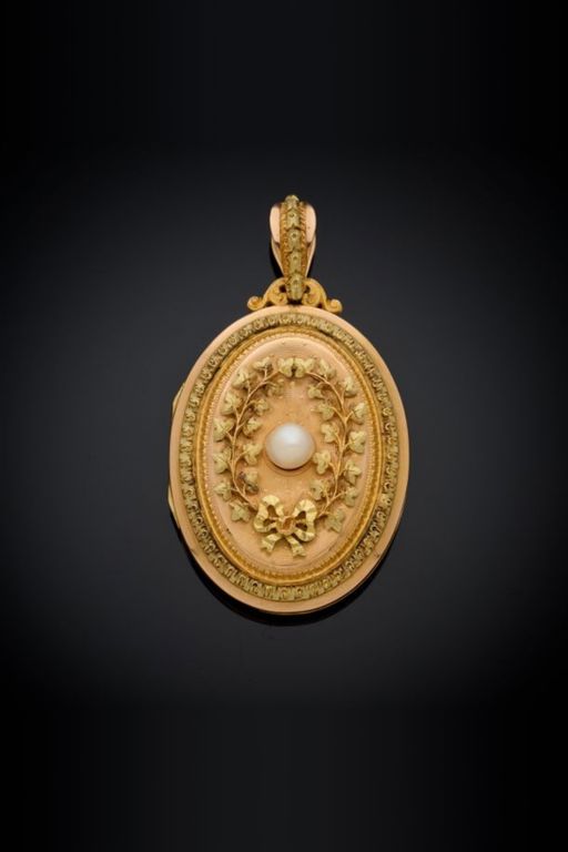 18k Gold Pearl and Glass Pendant