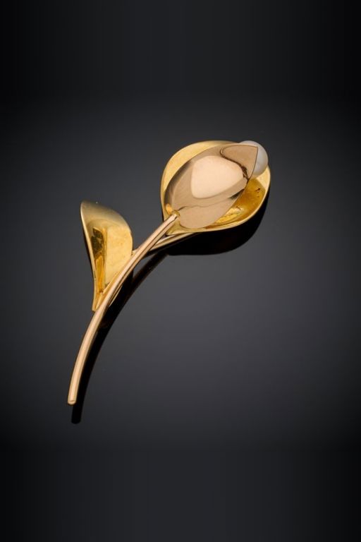 18k Gold Pearl Brooch