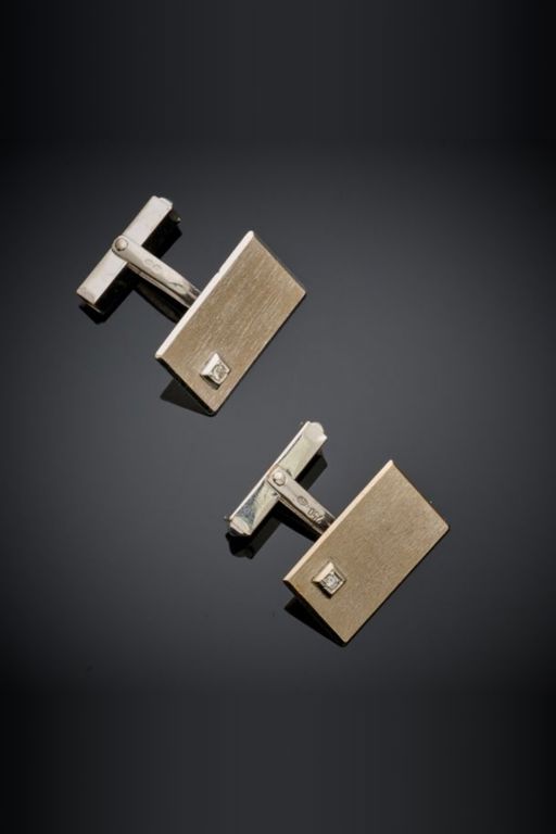 18k Gold Diamond Cufflinks