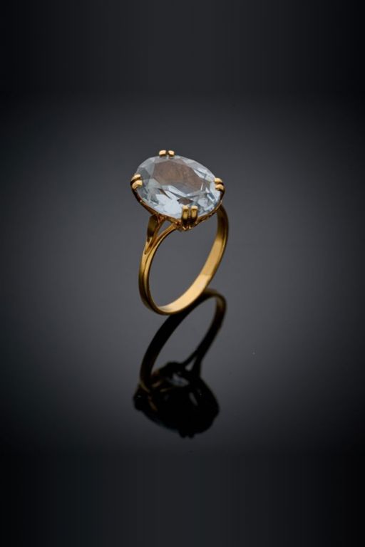 18k Gold Stone Ring