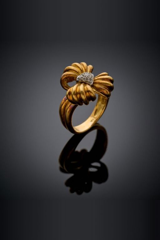 18k Gold Diamond Ring