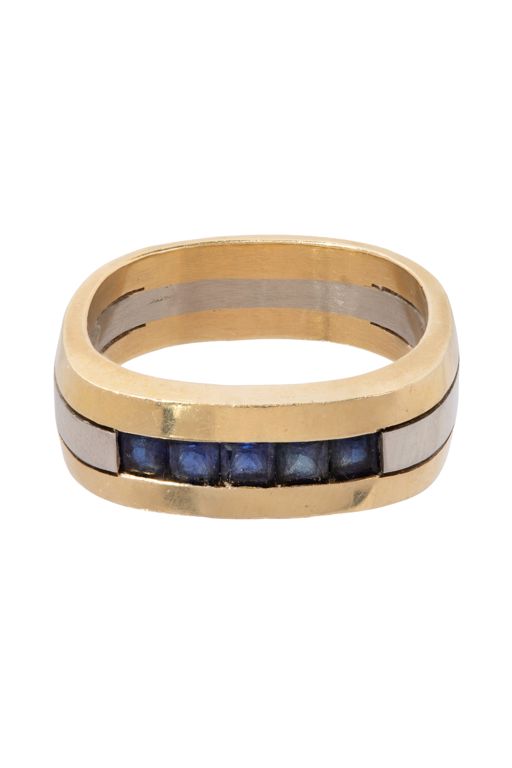 18k Gold Sapphire Ring