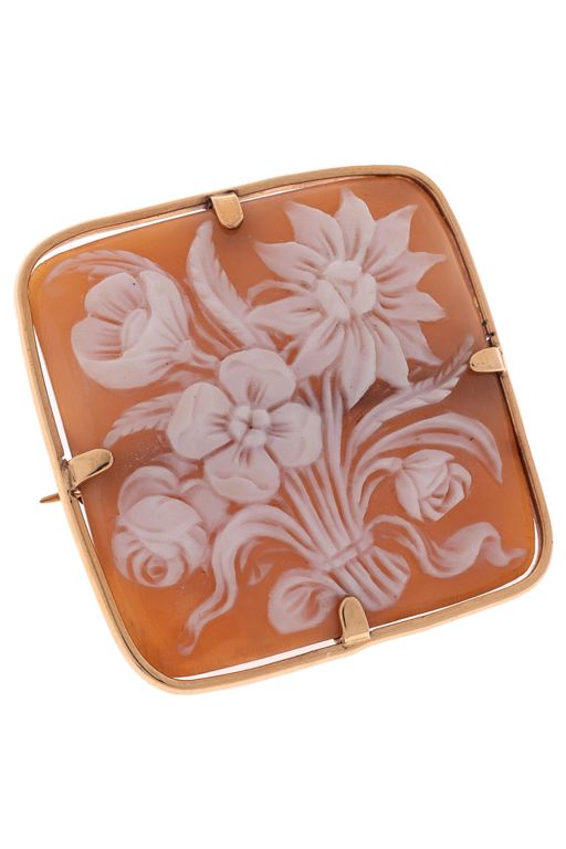 14k Gold Shell Cameo Brooch